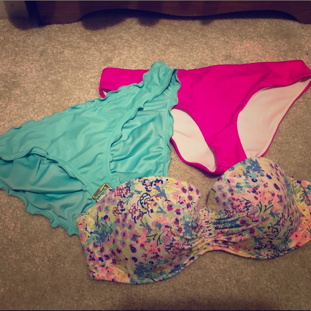 Victoria’s Secret bathing suit bundle